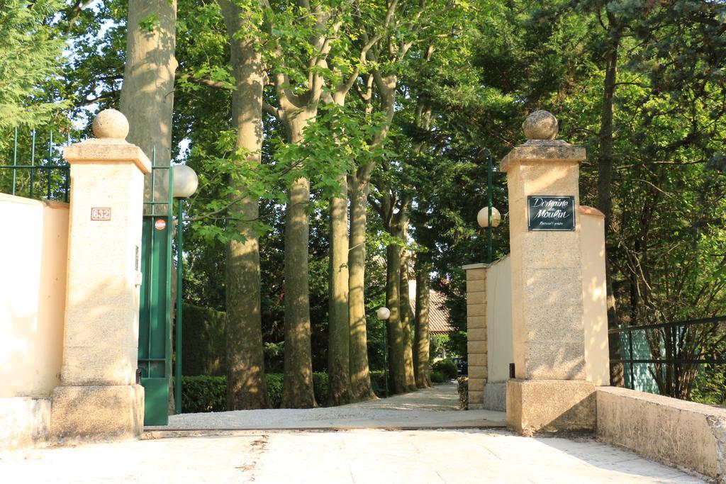 Domaine Du Moulin Hotel Saint-Laurent-des-Arbres Exterior foto