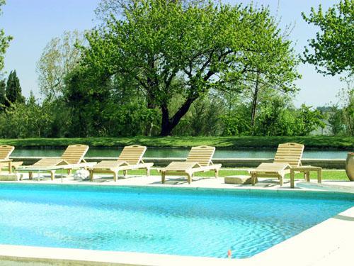 Domaine Du Moulin Hotel Saint-Laurent-des-Arbres Exterior foto